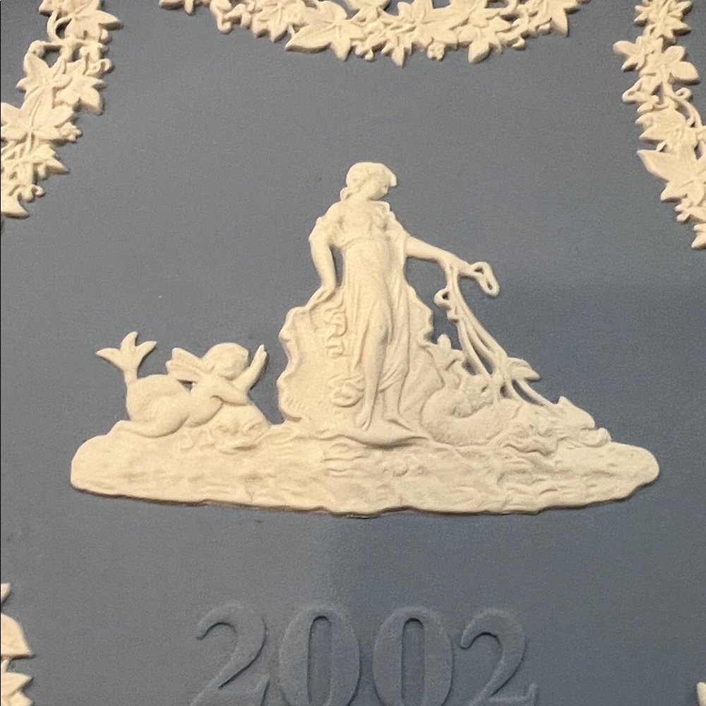 Wedgwood Blue and White Decorative Plate
With Box - Picture 4 of 4